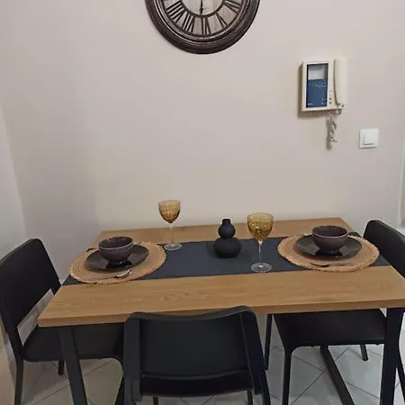 Living Apartment *